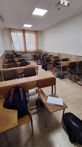 عکس دبیرستان غیردولتی دانش دوره دوم