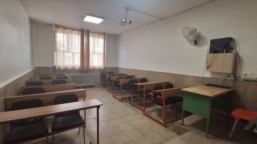 عکس دبیرستان غیردولتی دانش دوره دوم