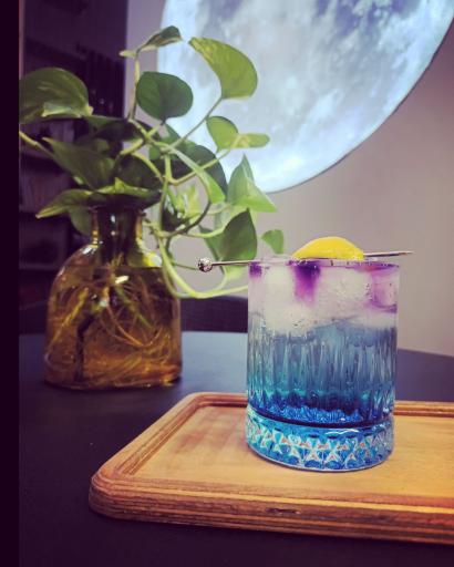 عکس کافه موون