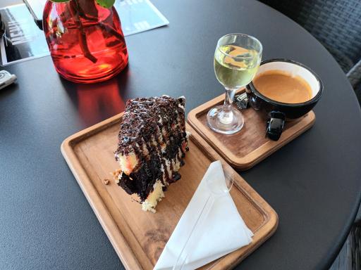 عکس کافه موون