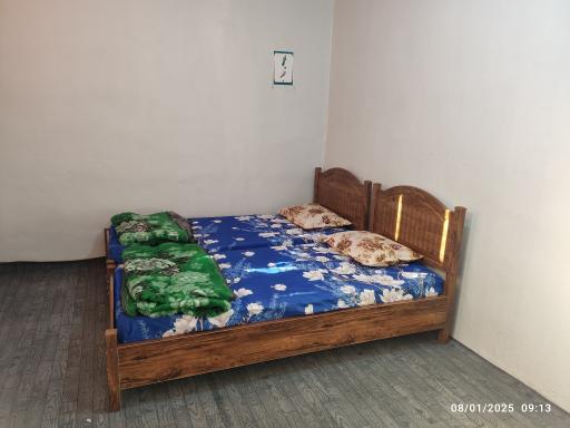 عکس مسافرخانه انقلاب 