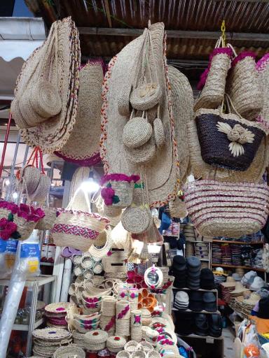 عکس فروشگاه صنایع دستی حصیری شربتی