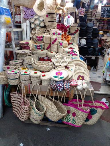 عکس فروشگاه صنایع دستی حصیری شربتی