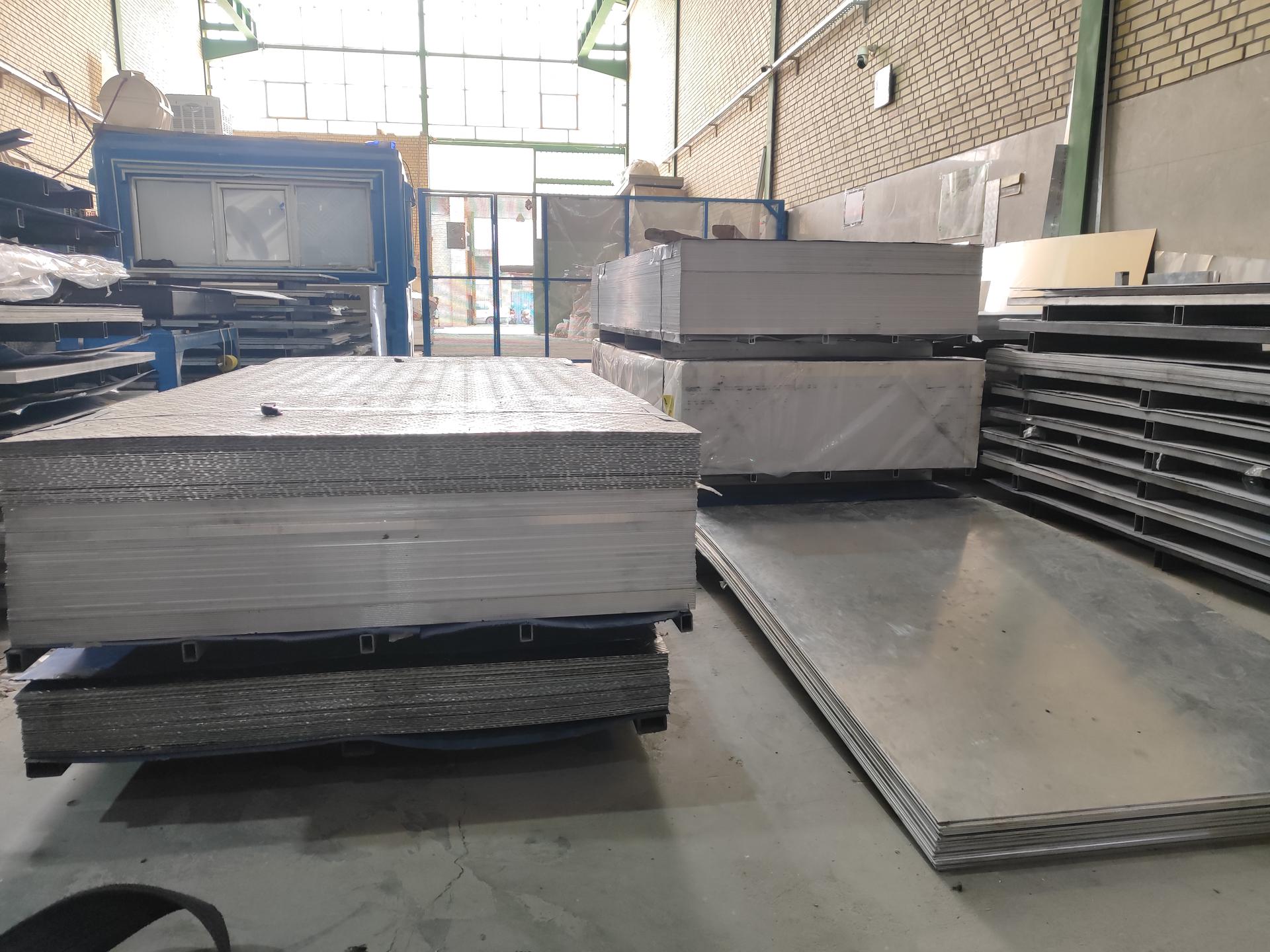 عکس انبار آلومینیوم 110