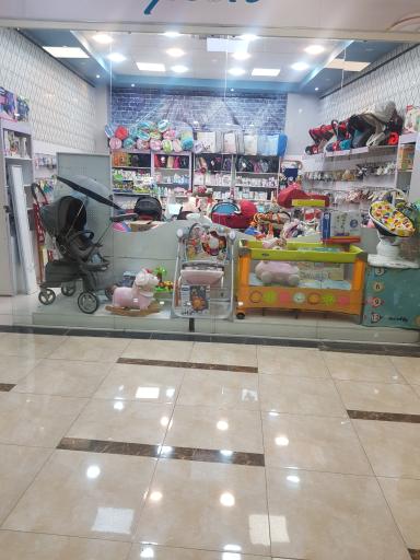 عکس فروشگاه سیسمونی پاپیون