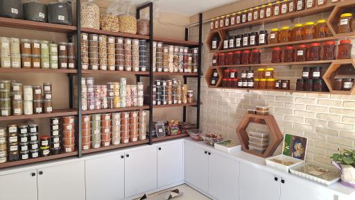 عکس لبنیات سنتی میلک لند