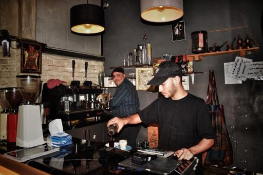 عکس کافه تریا یه جای دیگه 