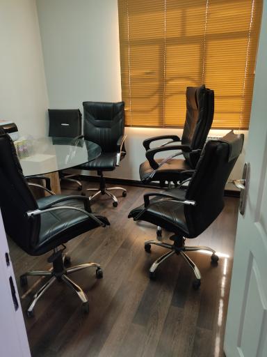 عکس موسسه اوج اندیشان پاسارگاد