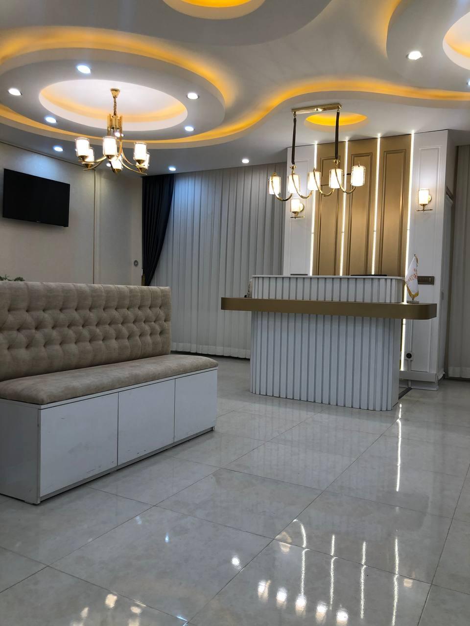 عکس تالار و باغسرا شاران