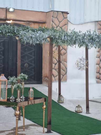 عکس تالار و باغسرا شاران