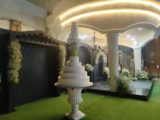 عکس تالار و باغسرا شاران