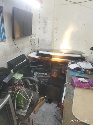 عکس تعمیرات صوتی تصویری علی