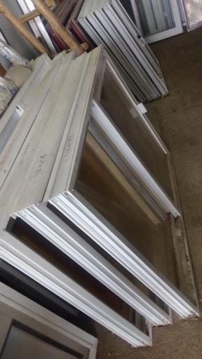 عکس فروشگاه درب و پنجره آلومینیوم و چوبی فیروزجایی