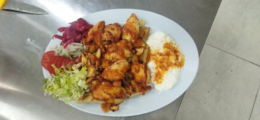 عکس رستوران ترکیه ای لذت سارایی