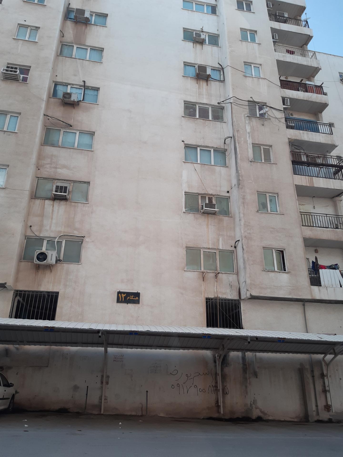 عکس مجتمع مسکونی هنگام بلوک ۱۲