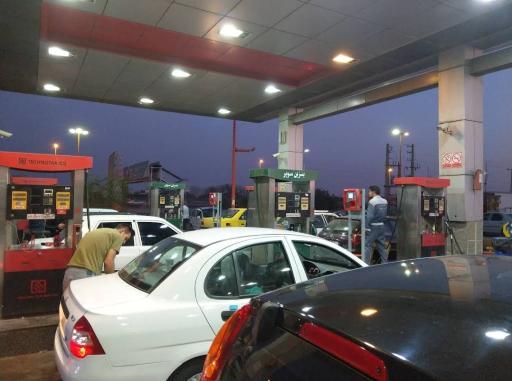 عکس جایگاه بنزین و گازوئیل نگین صحرا