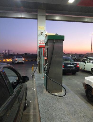 عکس جایگاه بنزین و گازوئیل نگین صحرا