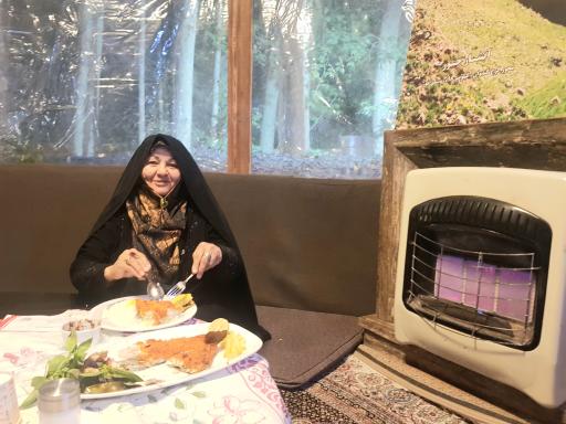 عکس رستوران باغ پدری