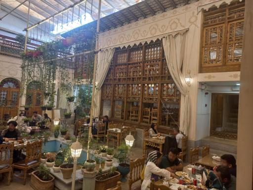 عکس کافه رستوران خانه همدم السلطنه