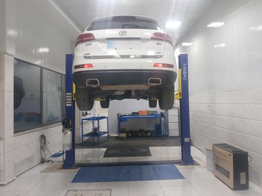 عکس تعمیرگاه تخصصی چین خودرو 