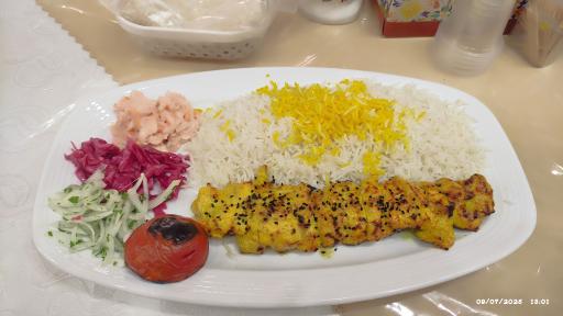 رستوران طلاییه میبد