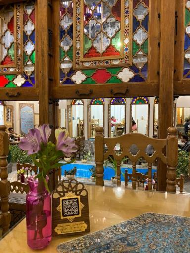 عکس کافه رستوران خانه همدم السلطنه