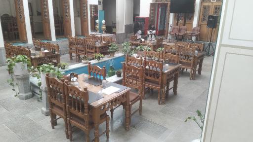 عکس کافه رستوران خانه همدم السلطنه