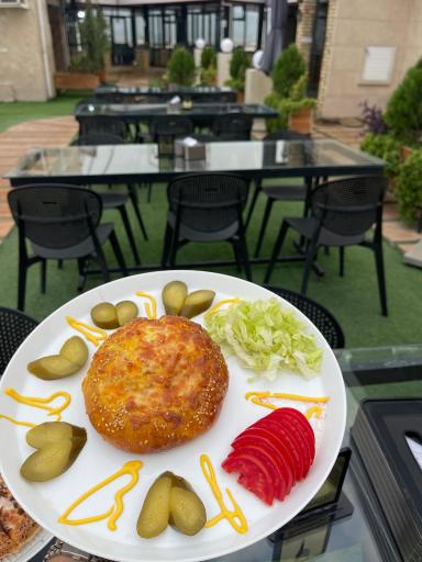 عکس فست فود و روف گاردن برجیس