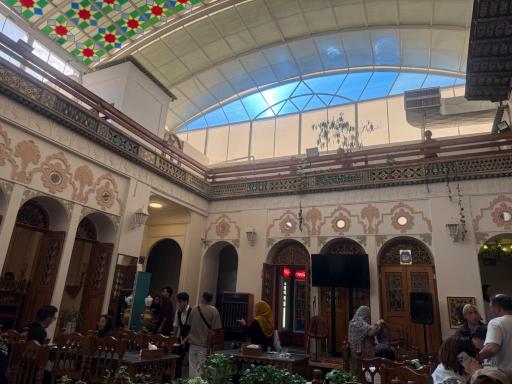 عکس کافه رستوران خانه همدم السلطنه