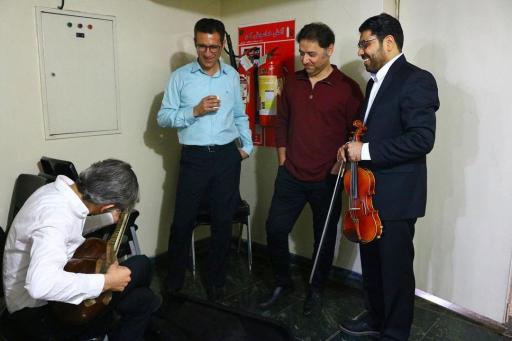 عکس آموزشگاه موسیقی نغمه سرا 