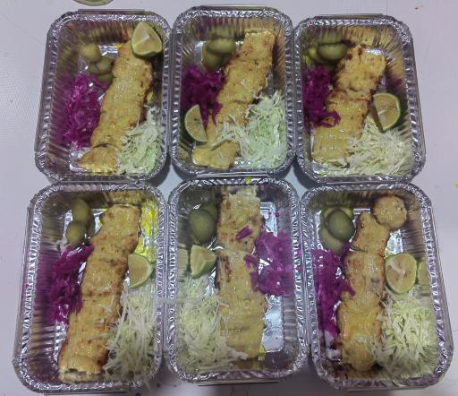 عکس کترینگ تهیه غذای صدف