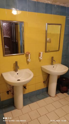 عکس هتل رستوران سنتی باغسرای اردکان