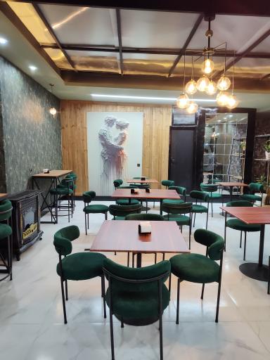 عکس کافه رستوران اسکای گاردن