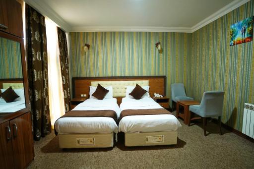 عکس هتل آزادی خرم آباد