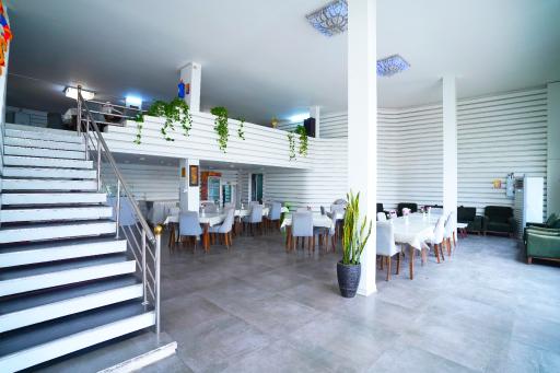 عکس هتل آزادی خرم آباد