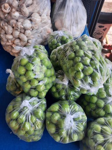 عکس میوه و تره بار میلاد