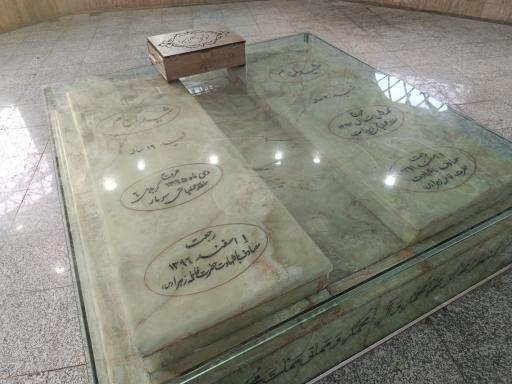 عکس مزار شهدای گمنام شهرک وحدت