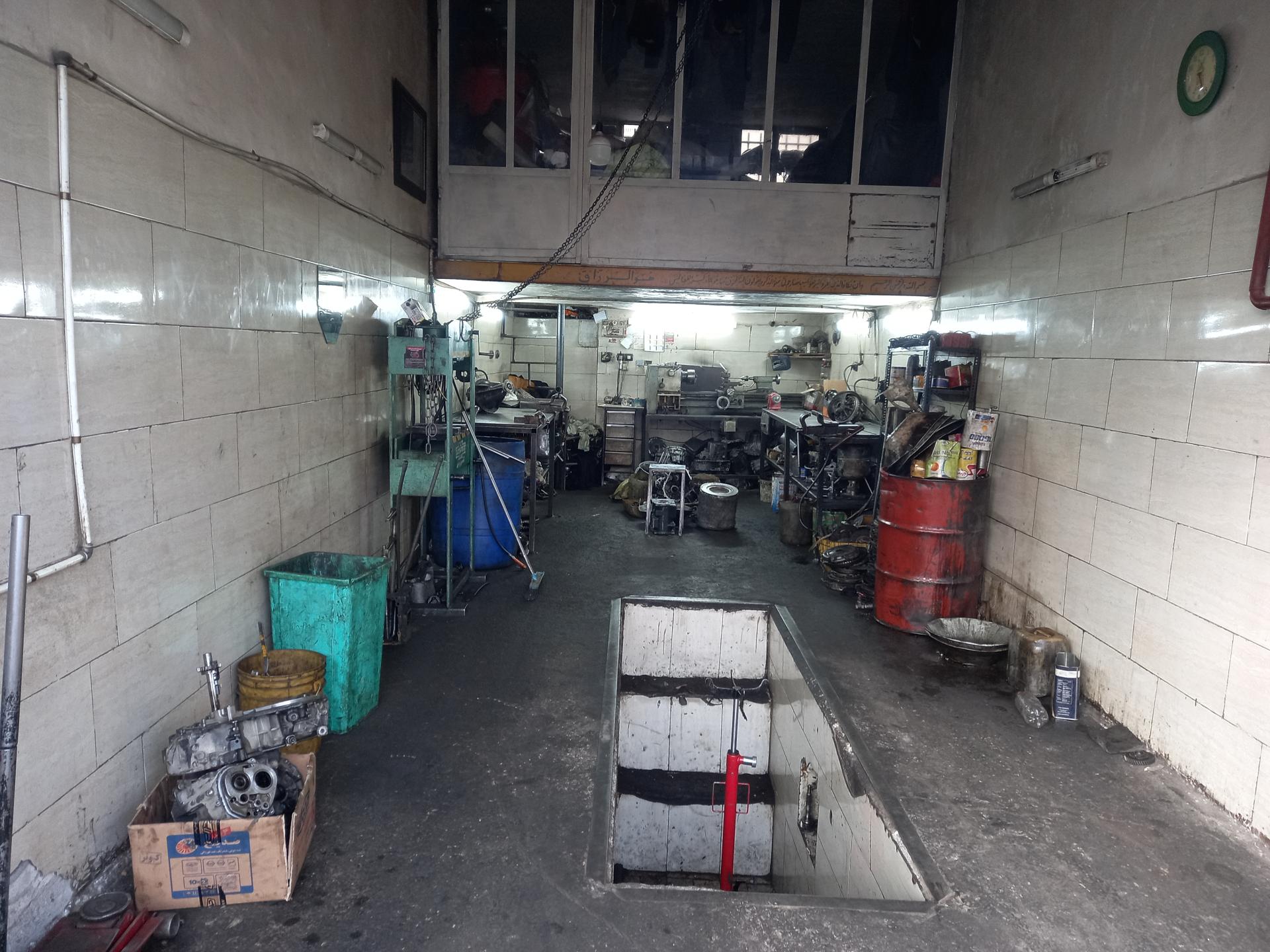 عکس تعمیرگاه تخصصی گیربکس و دیفرانسیل حسین پور