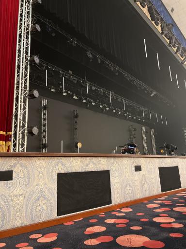 عکس تالار رویال تهران