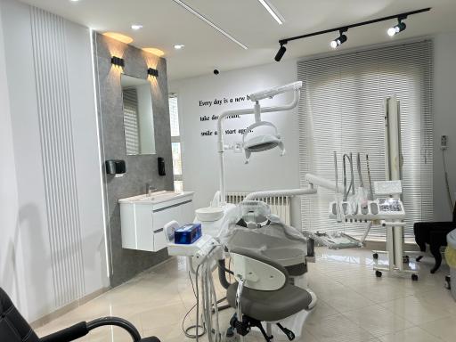 مطب دندانپزشکی دکتر سمیه بینافر