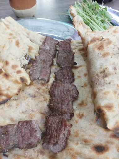 عکس کبابی شاه حمزه