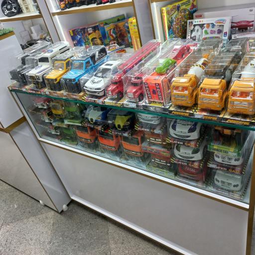 عکس فروشگاه اسباب‌بازی پرشین تویز