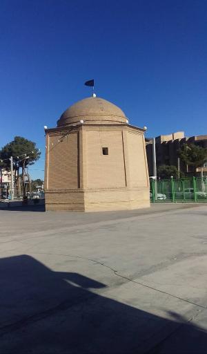 عکس بنای تاریخی چهل دختر 