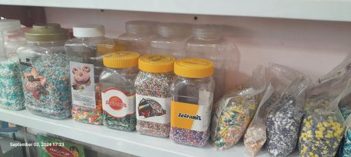 عکس لوازم قنادی گیلاس