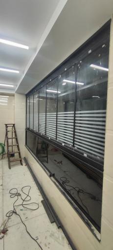 عکس شیشه بری اصفهان سکوریت