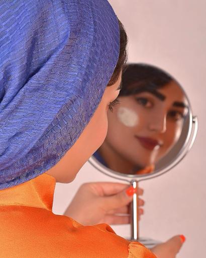 عکس اسکین تراپی خانم ( میترا پوردیان)