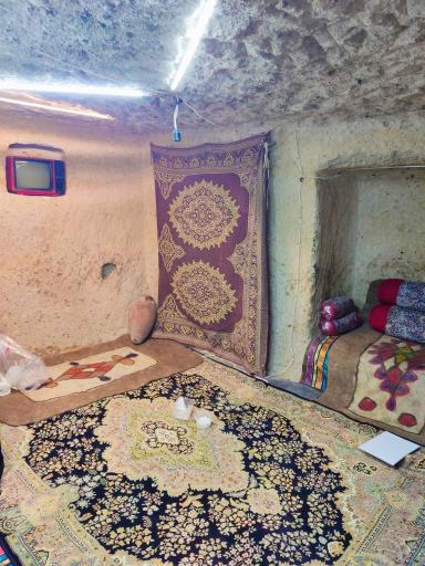 عکس خانه صخره ای نجفی