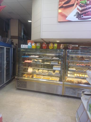 عکس شیرینی کاج