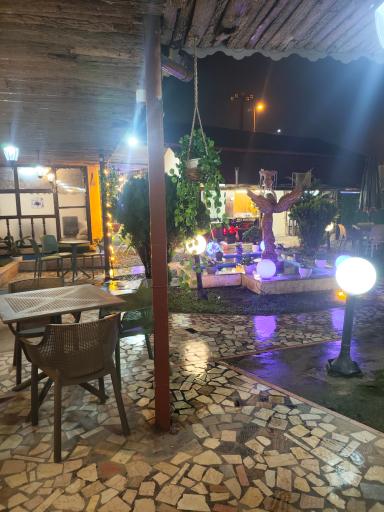 عکس کافه رستوران موما