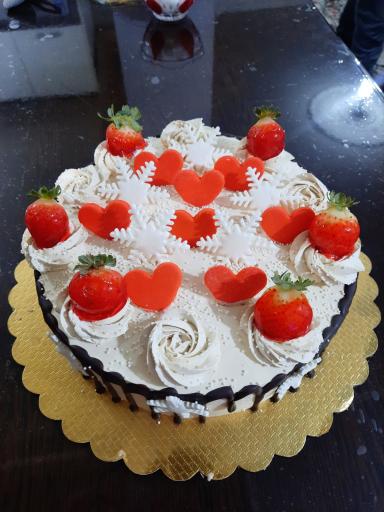 عکس شیرینی فروشی مهدی